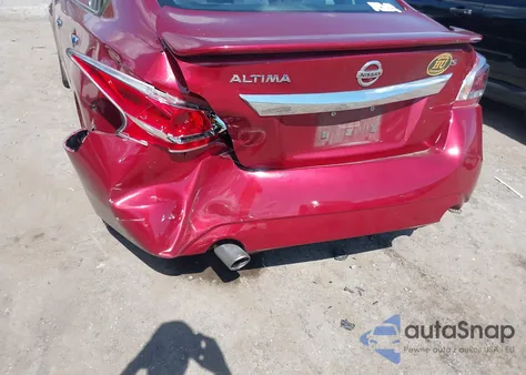 2015 Nissan Altima 2.5 S из США, поврежденный, VIN 1N4AL3AP0FN347693